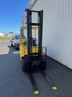 Used equipment: Hyster H2.00SBX